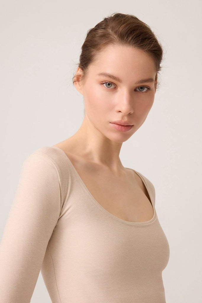 Uzun Kollu U Yaka Spor Bluz Scoop Neck Top Bej - Los Ojos