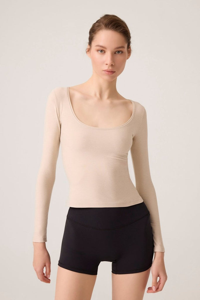 Uzun Kollu U Yaka Spor Bluz Scoop Neck Top Bej - Los Ojos